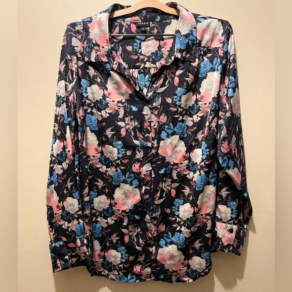 Satin Button-Up Long Sleeve Shirt Multicolor- Torrid Size 2
